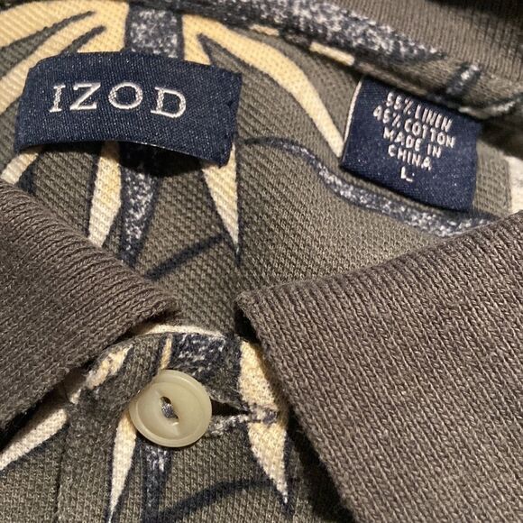Izod short sleeved collared shirt great condition great vintage look size large - Picture 2 of 2